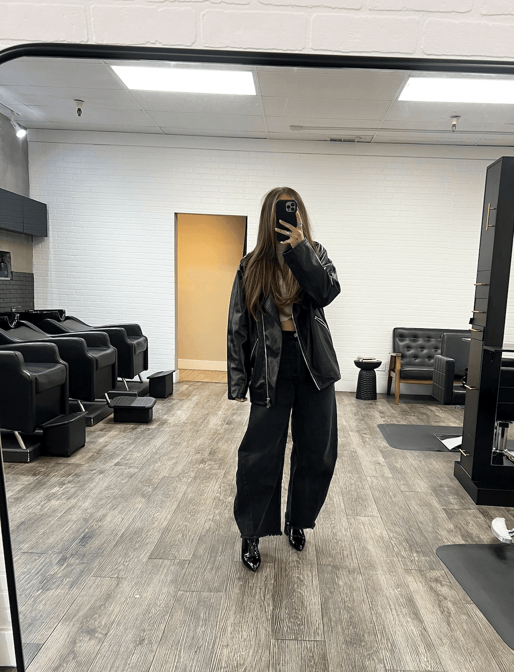 hairstylist fashion tips all black