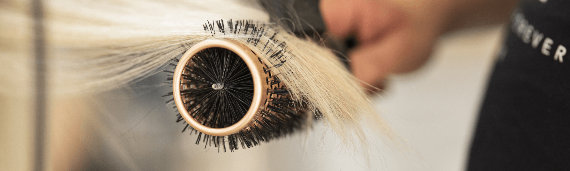 How Should a Hairdresser Present Themselves?