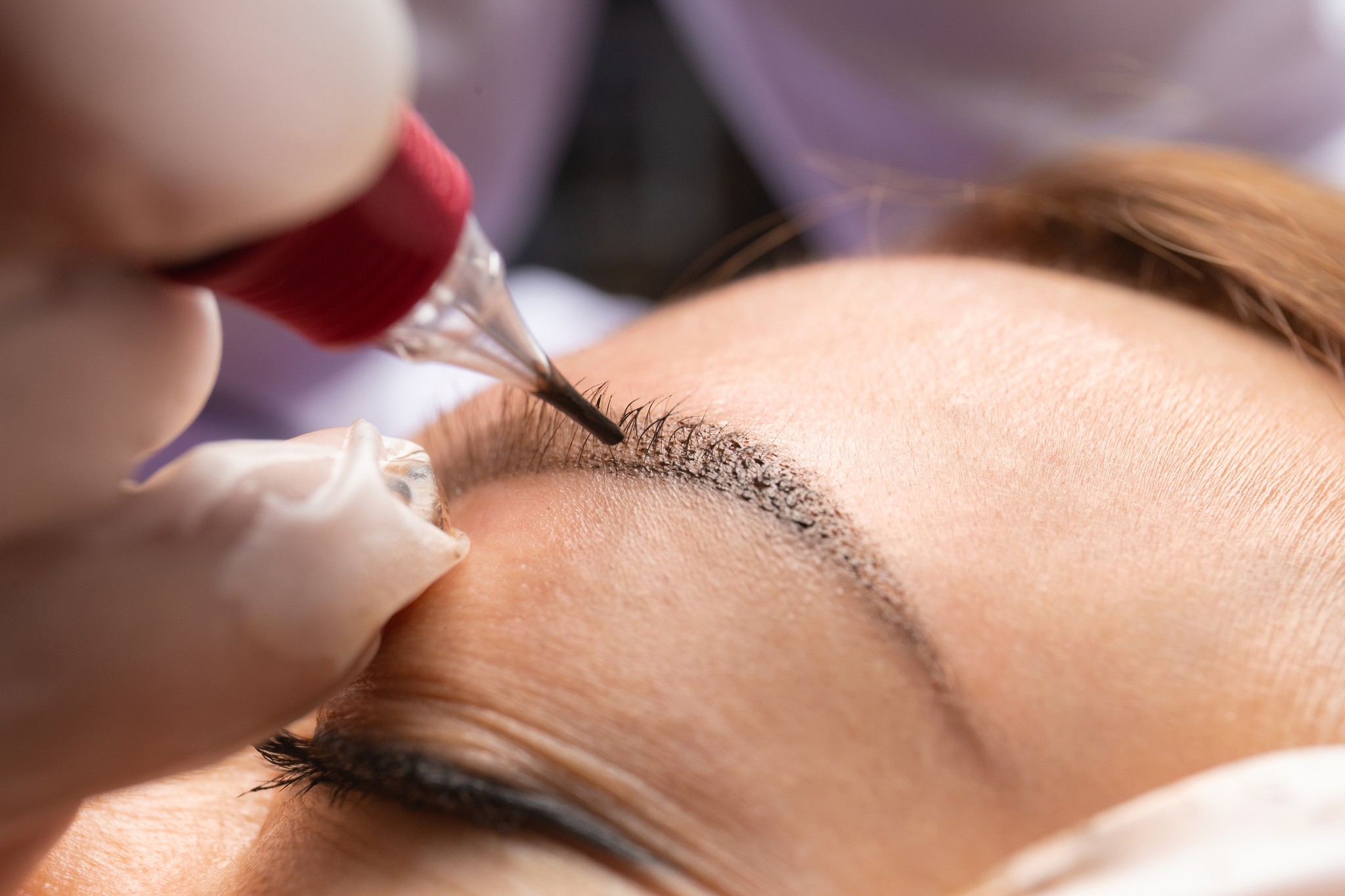 A Guide to Becoming a Microblading Technician 