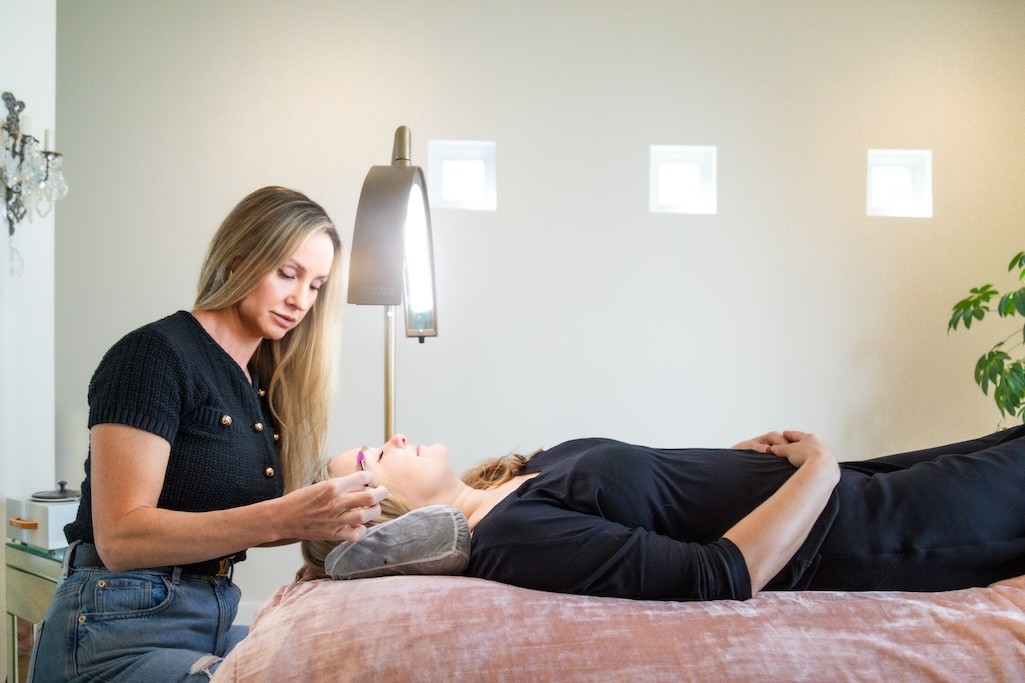 Brow Business Names: 60+ Creative Ideas & Tips 