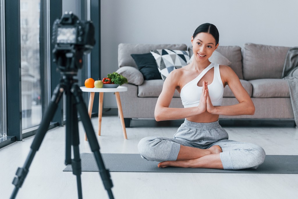 30 Best Yoga Influencers on TikTok and Instagram